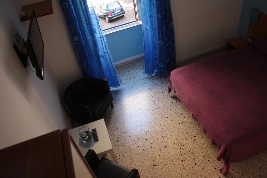 Scipione B&B Roma Camera foto